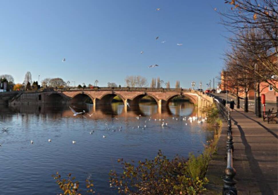 Unrivalled Location - Five Star - Worcester Apartment Eksteriør bilde