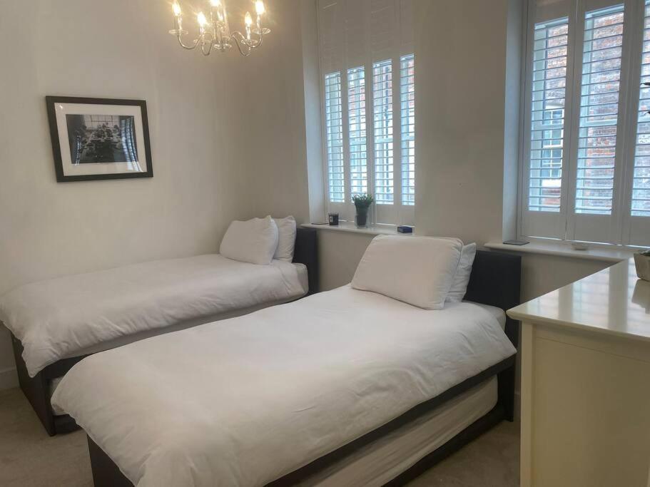Unrivalled Location - Five Star - Worcester Apartment Eksteriør bilde