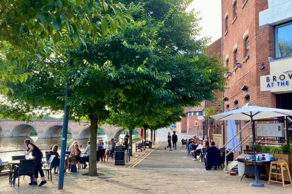 Unrivalled Location - Five Star - Worcester Apartment Eksteriør bilde