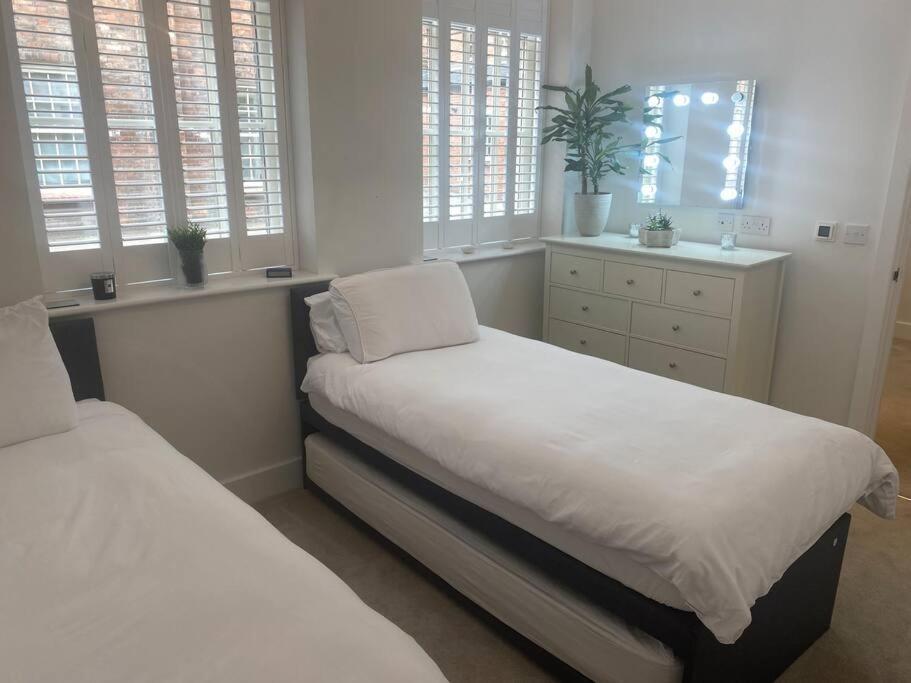 Unrivalled Location - Five Star - Worcester Apartment Eksteriør bilde