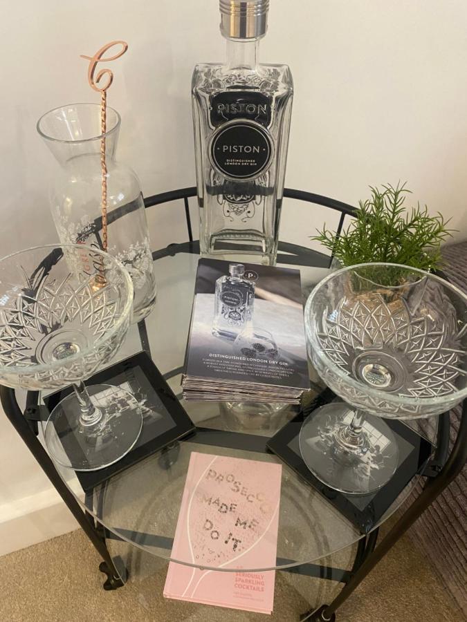 Unrivalled Location - Five Star - Worcester Apartment Eksteriør bilde
